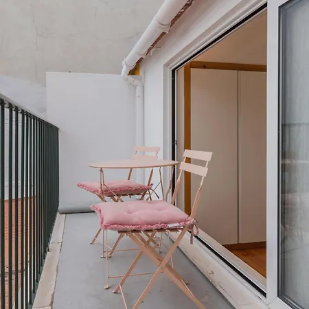 Apartment Bright & Loft By Lovelystay *